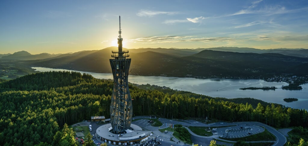 Pyramidenkogel in der Sonne 