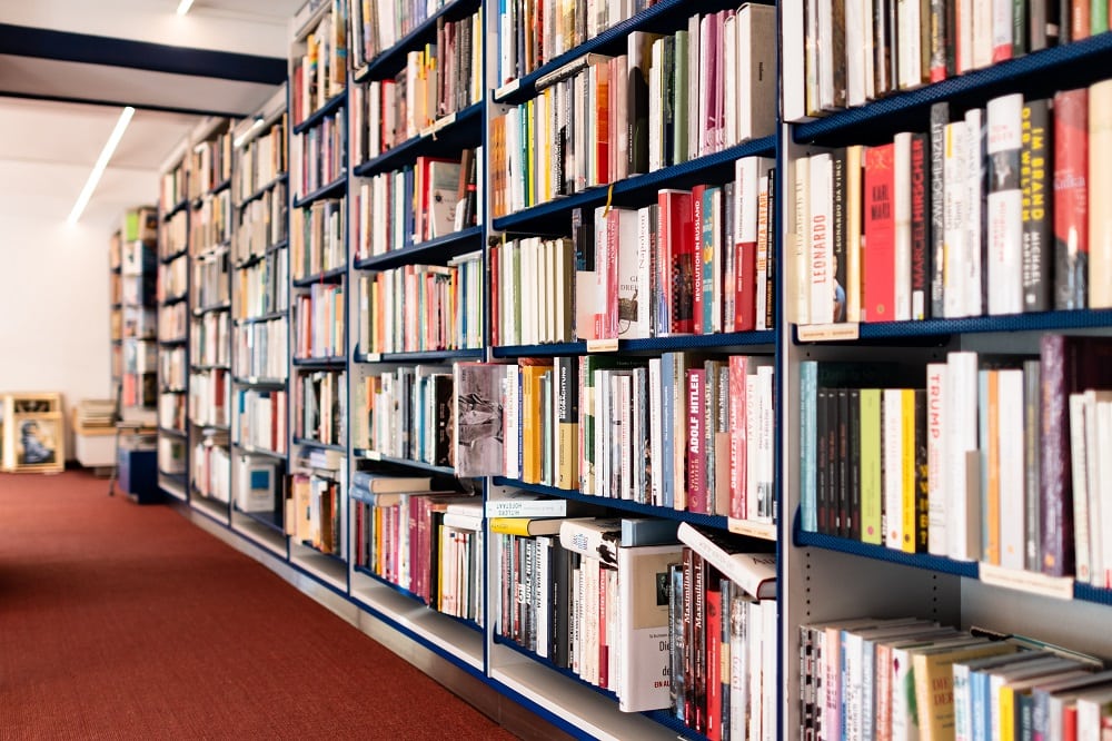 Die zweisprachige Buchhandlung im Herzen von Klagenfurt bietet große Auswahl an slowenischer Literatur.