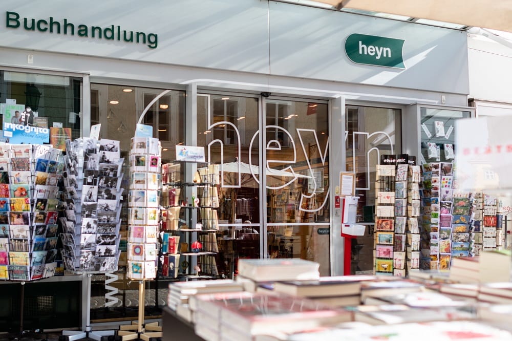 Eingang der Buchhandlung HEYN in Klagenfurt 