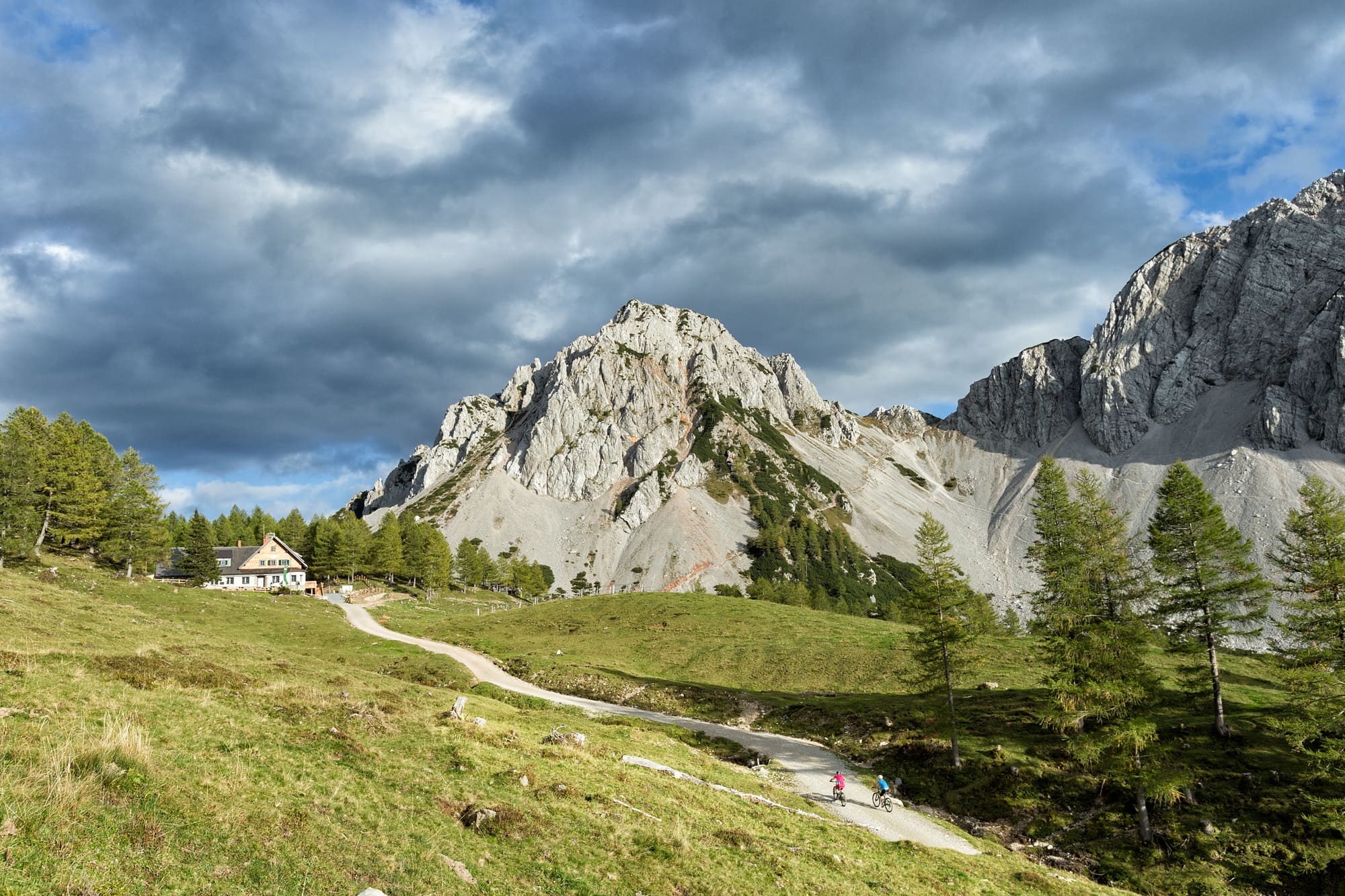 Wandern auf die Klagenfurter Hütte mitten in den Karawanken