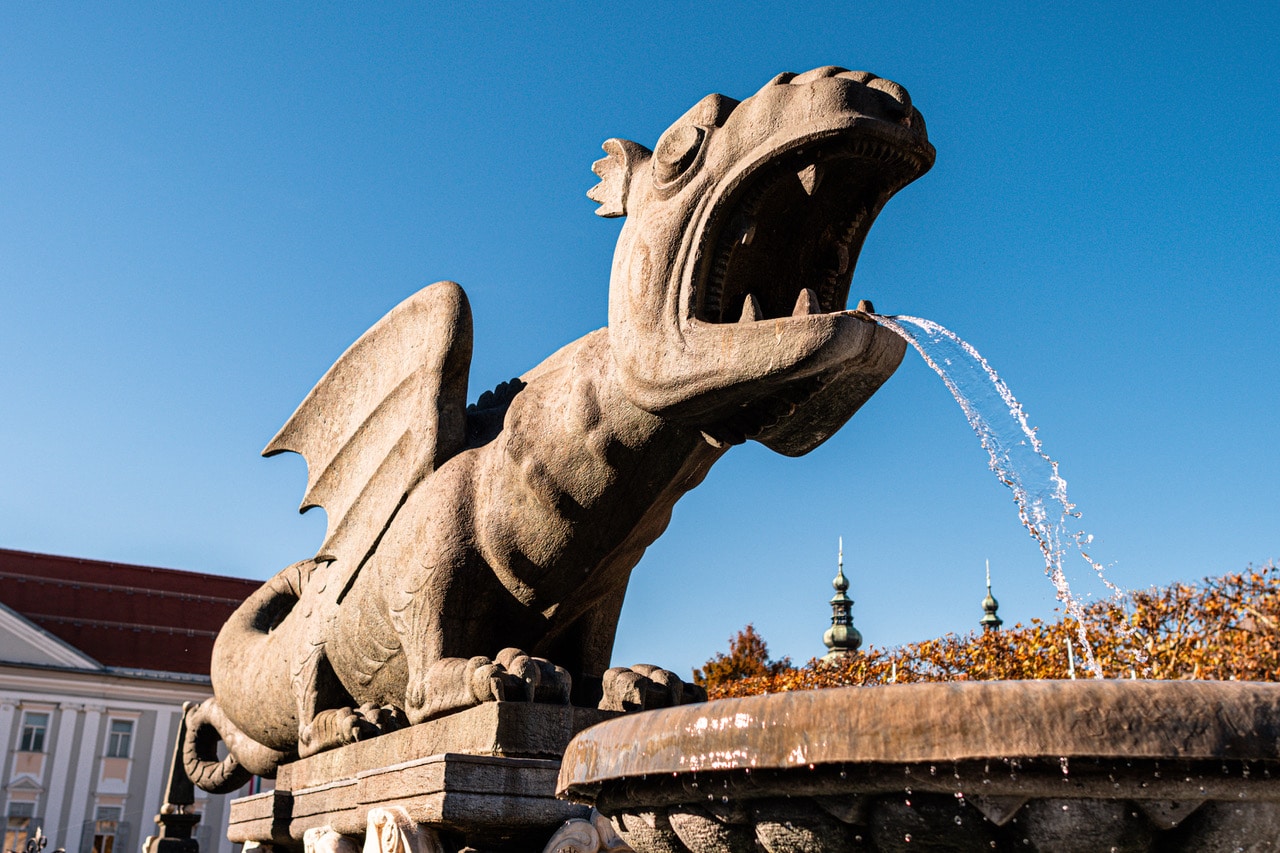 Lindwurm, Lindwurmbrunnen, Tiere in der Stadt, 9020 Klagenfurt am Wörthersee, Sehenswürdigkeiten