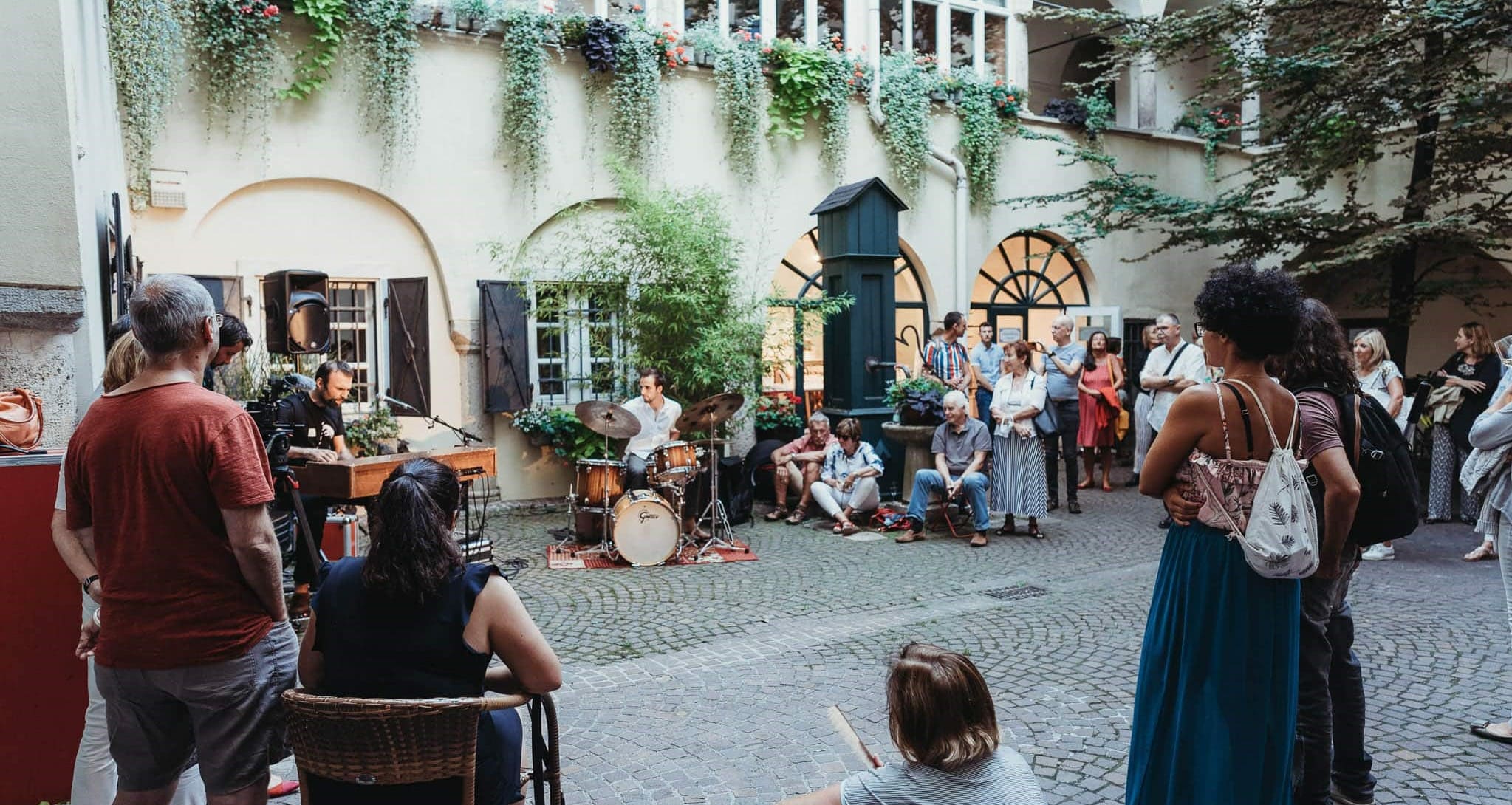 Musikevent in Klagenfurter Innenhof im Rahmen des Kultursommers Klagenfurt