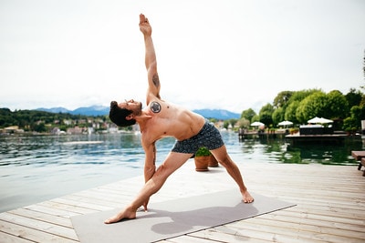 Namaste am See - Yoga am Steg direkt beim Wörthersee