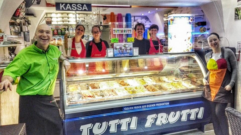 das Team vom Tutti Frutti, Eis