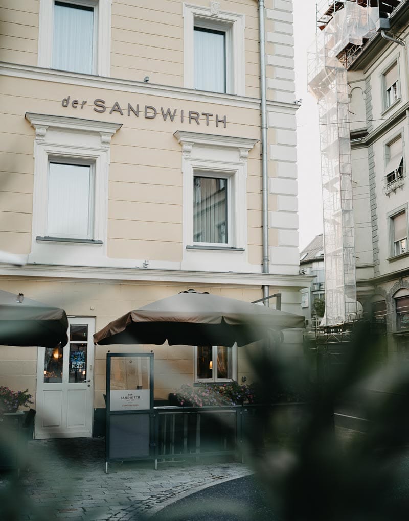 Eingang zum Restaurant Sandwirth in Klagenfurt am Wörthersee