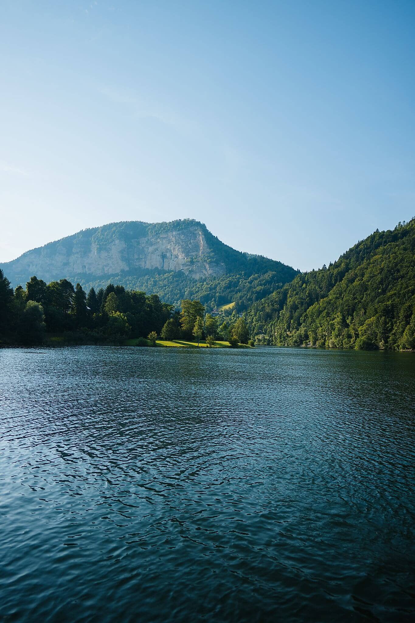 Ausblick auf den Linsendorfer See bei Klagenfurt