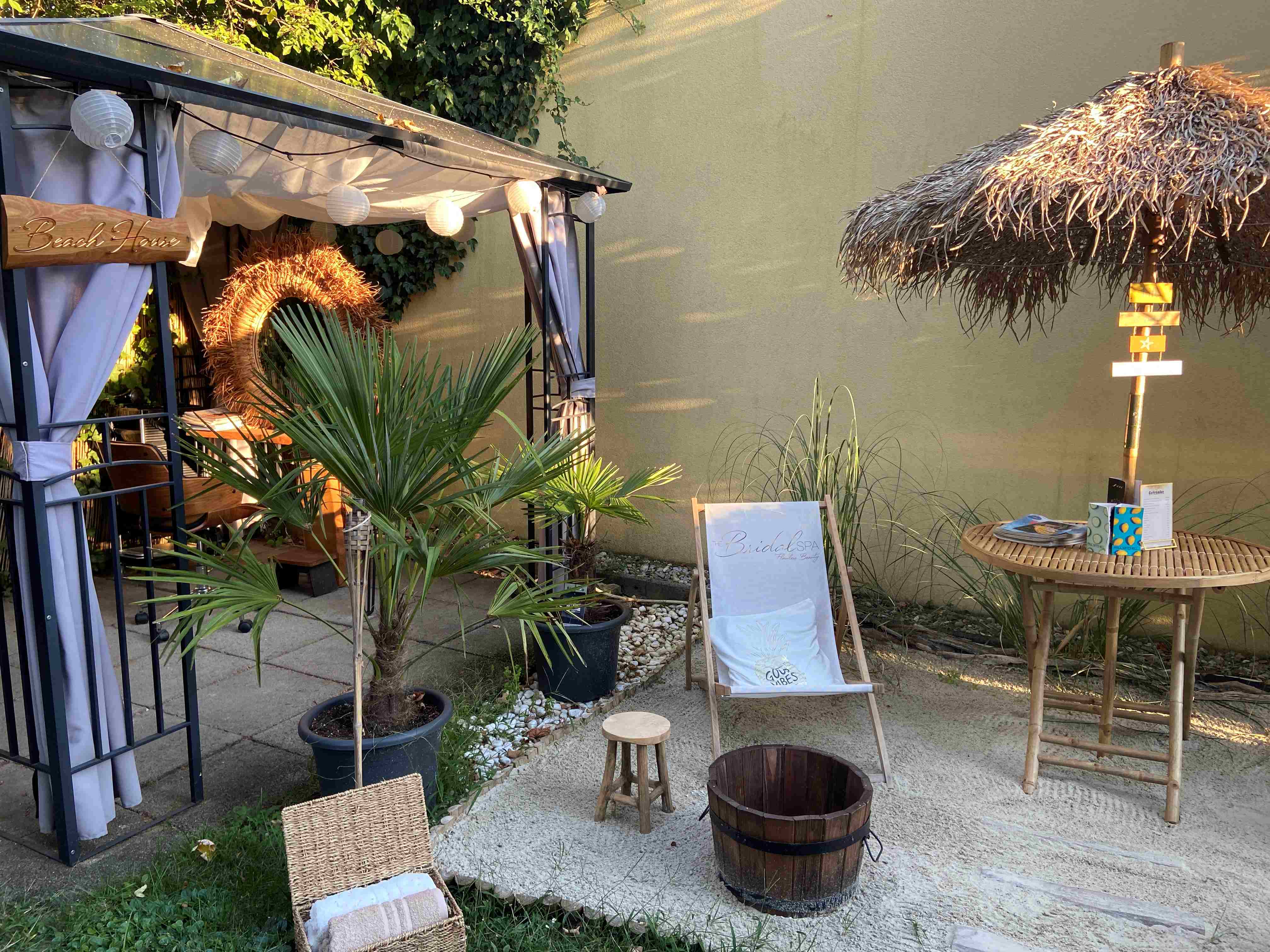 Der Garten des Friseursalons Hairfeelings und Bridalspa in Klagenfurt