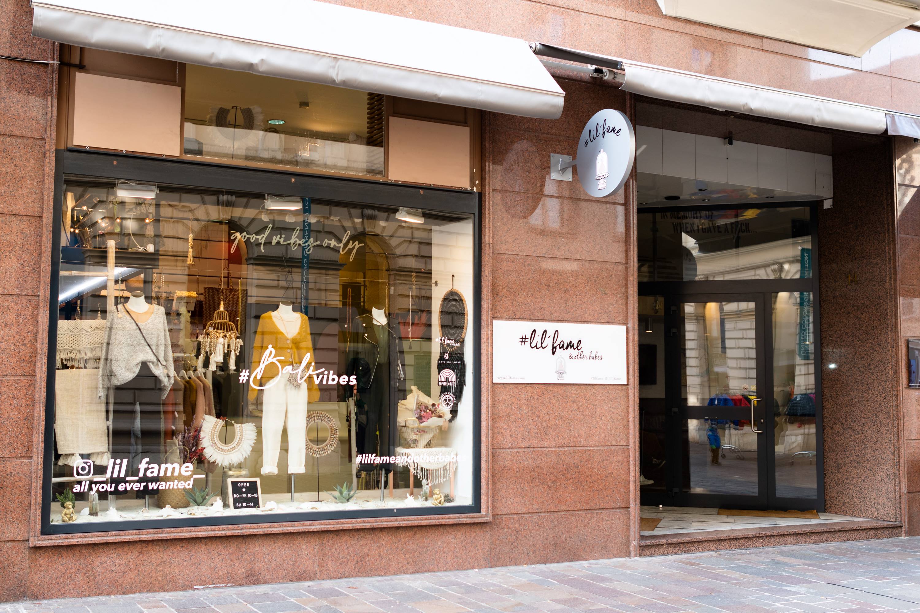 Boutique Lil'fame am Alten Platz Außenansicht