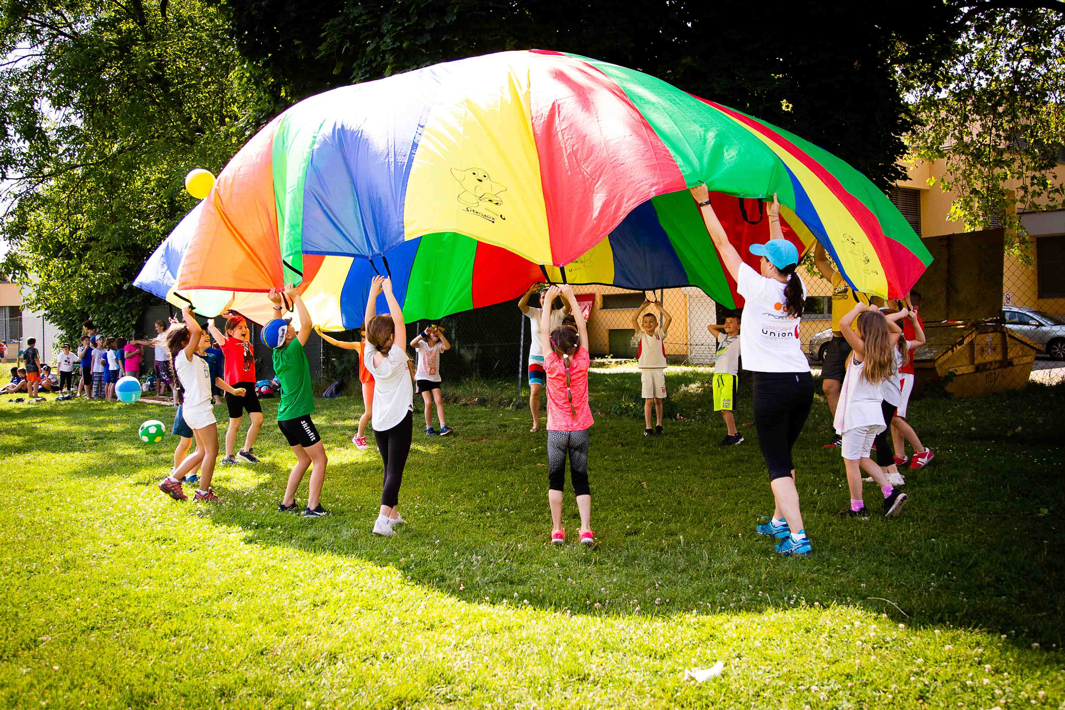 Gruppenspiel bei Sommercamp der Sportunion