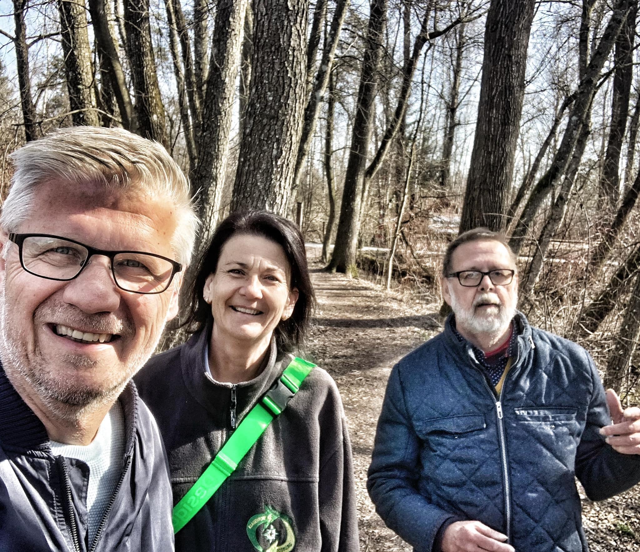 Christian Wallner mit Monika Fritz und Seppi Ess, die Erfinder der 10.000 Schritte Challenge in der Fastenzeit
